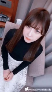 查理·汉纳姆“等下不能射里面，回家老公会发现的！”【看简 介同城免费约炮】